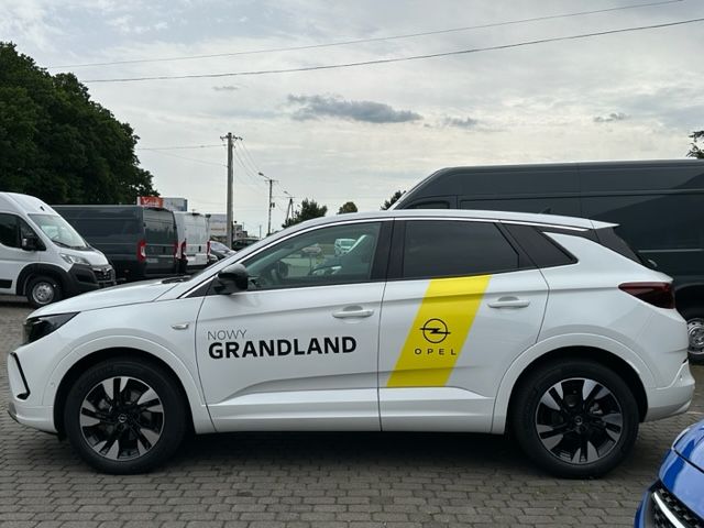 OPEL Grandland Business Elegance 1,2 Turbo 130 KM AT8 -  po programie demonstracyjnym