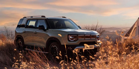 BJ30e - hybrydowy SUV 4x4