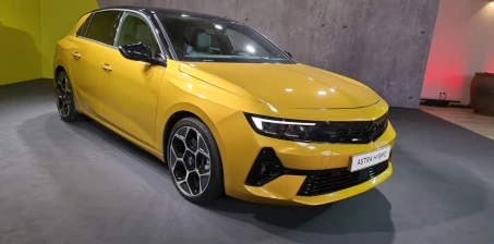 Nowy Opel Astra – czym różni się od poprzednika?