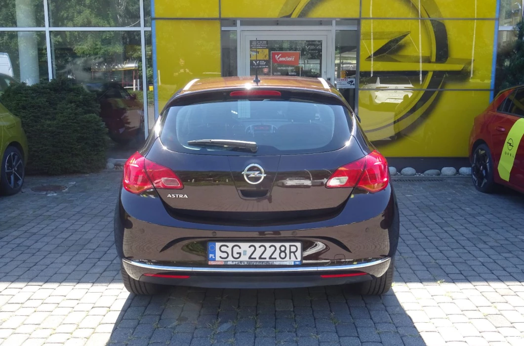 OPEL Astra 1.6 115 KM Active