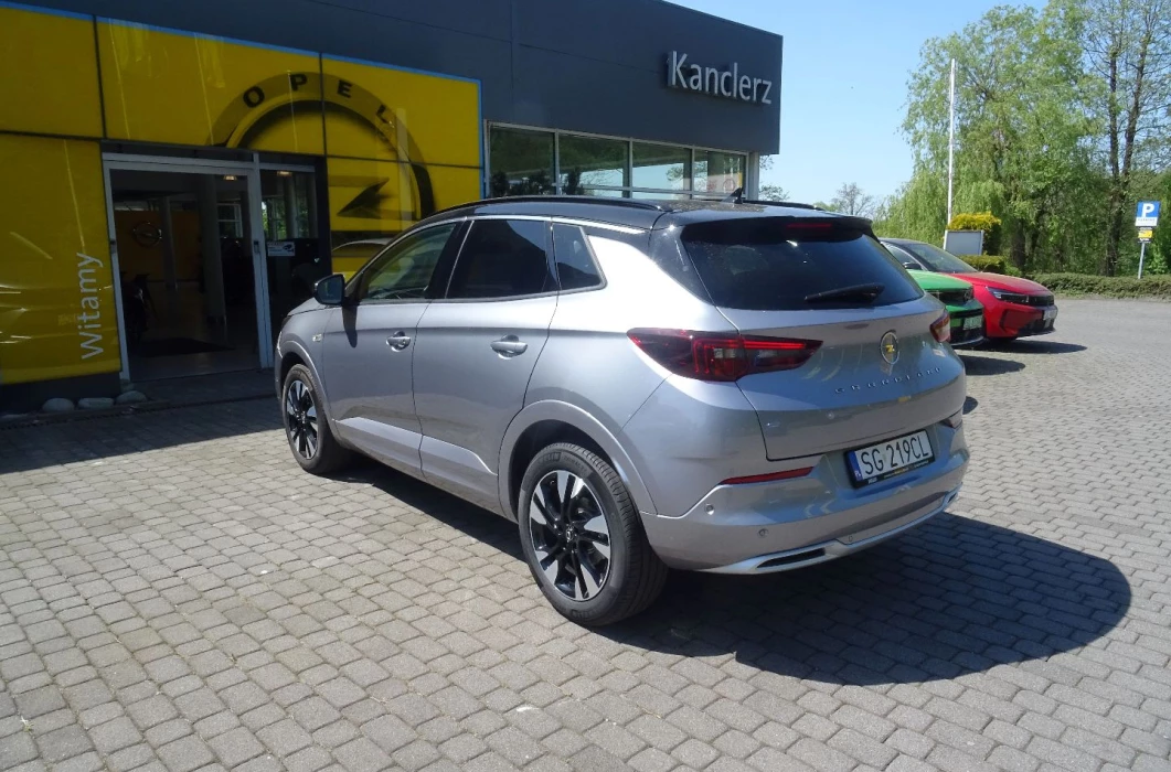 OPEL Grandland 1.2 130 KM AUT