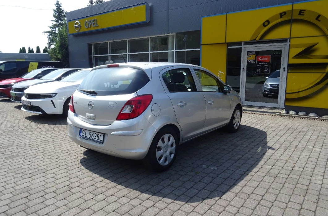 OPEL Corsa 1.2 80 KM