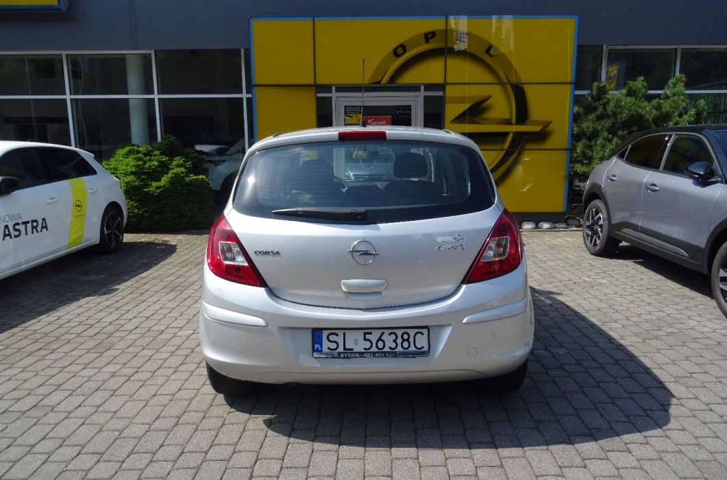 OPEL Corsa 1.2 80 KM