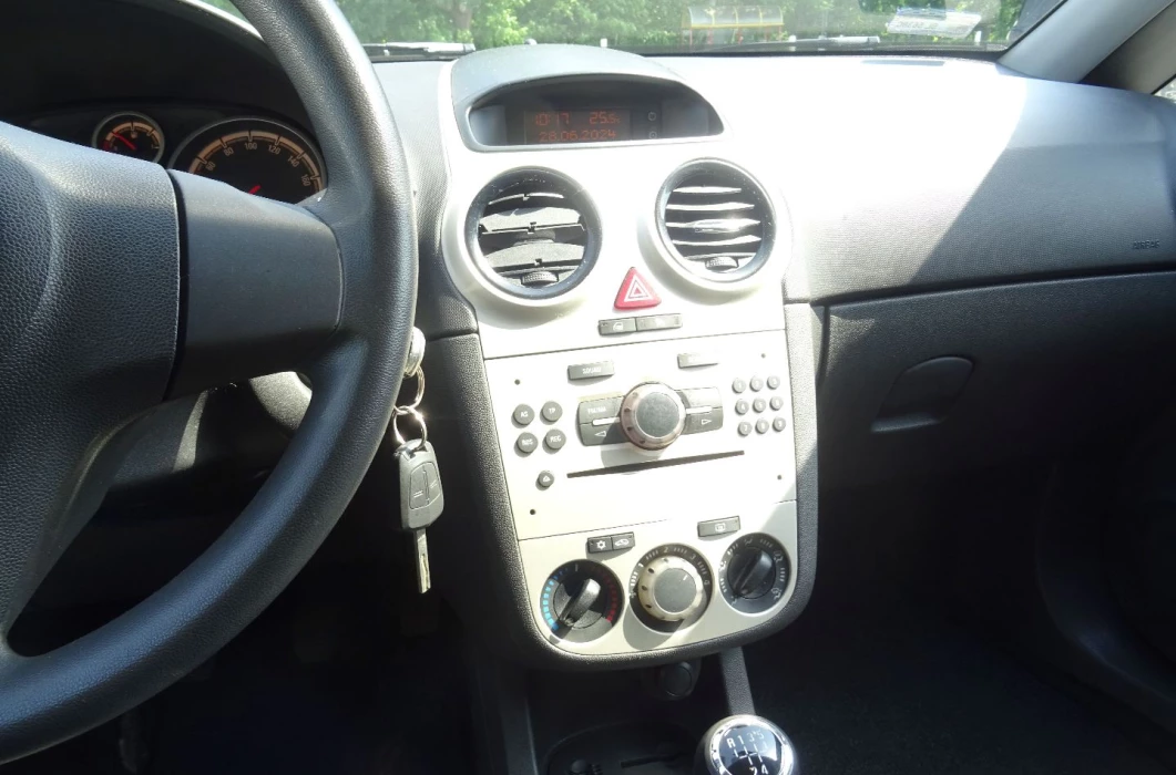 OPEL Corsa 1.2 80 KM