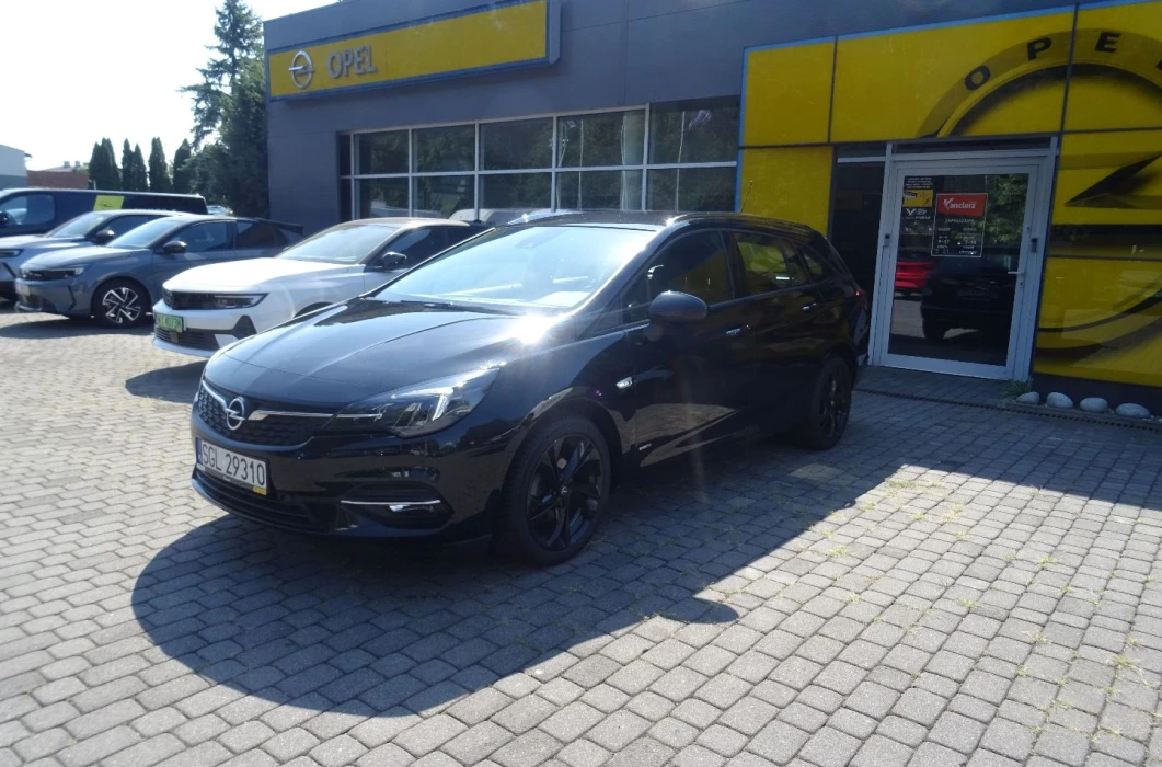 OPEL Astra 1.2 145 KM DESING-TECH 