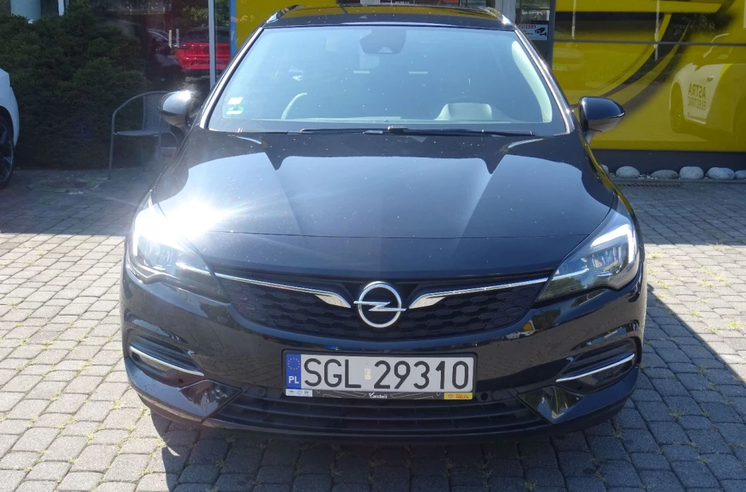 OPEL Astra 1.2 145 KM DESING-TECH 