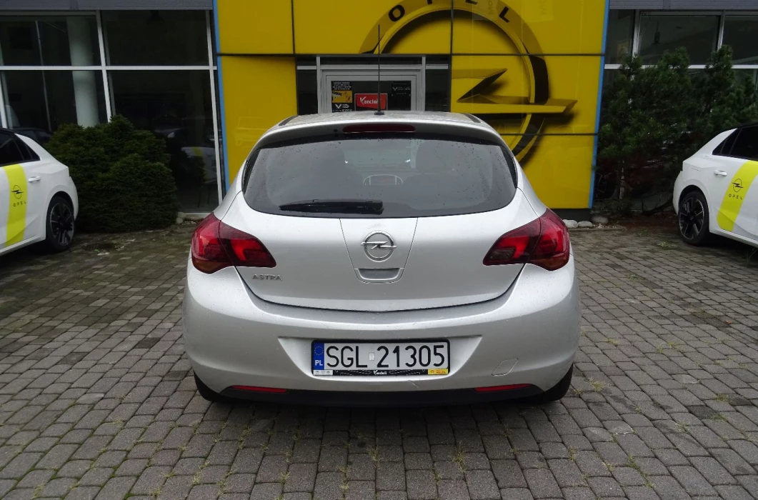 OPEL Astra  1.6 115 KM