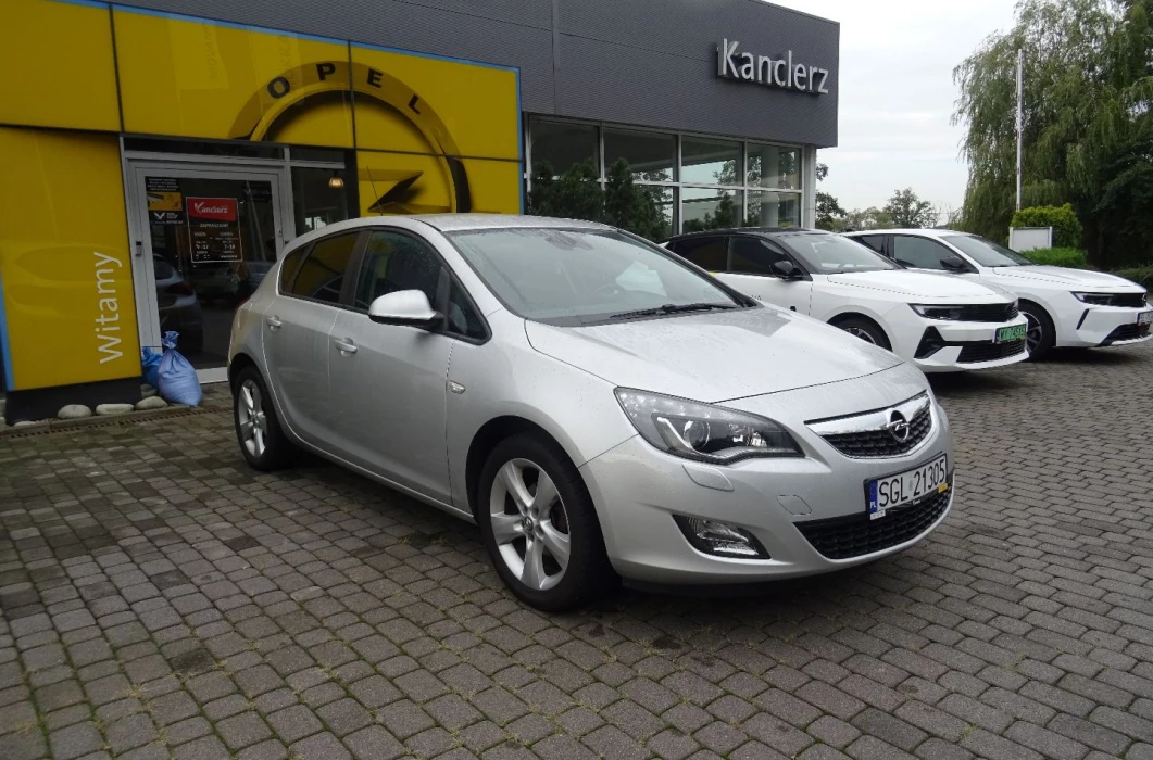 OPEL Astra  1.6 115 KM