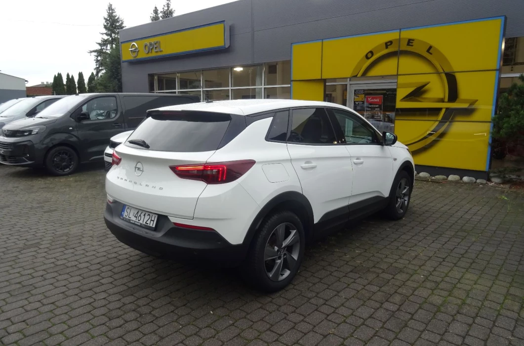 OPEL Grandland 1.2 130 KM 