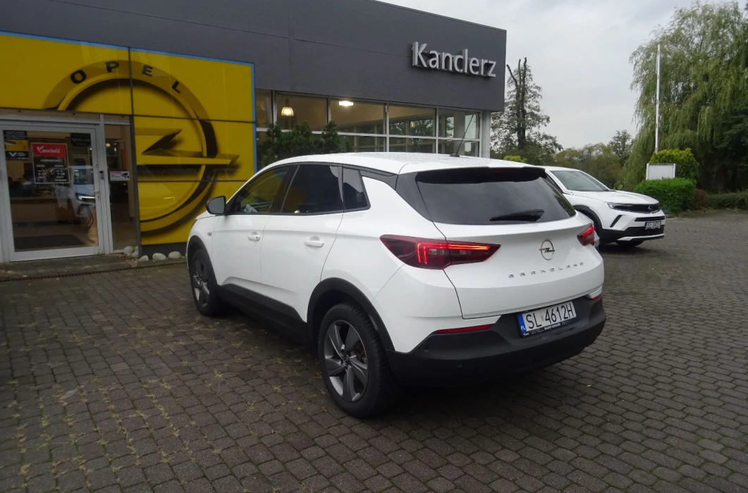 OPEL Grandland 1.2 130 KM 