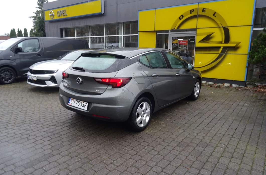 OPEL Astra 1.4 125 KM