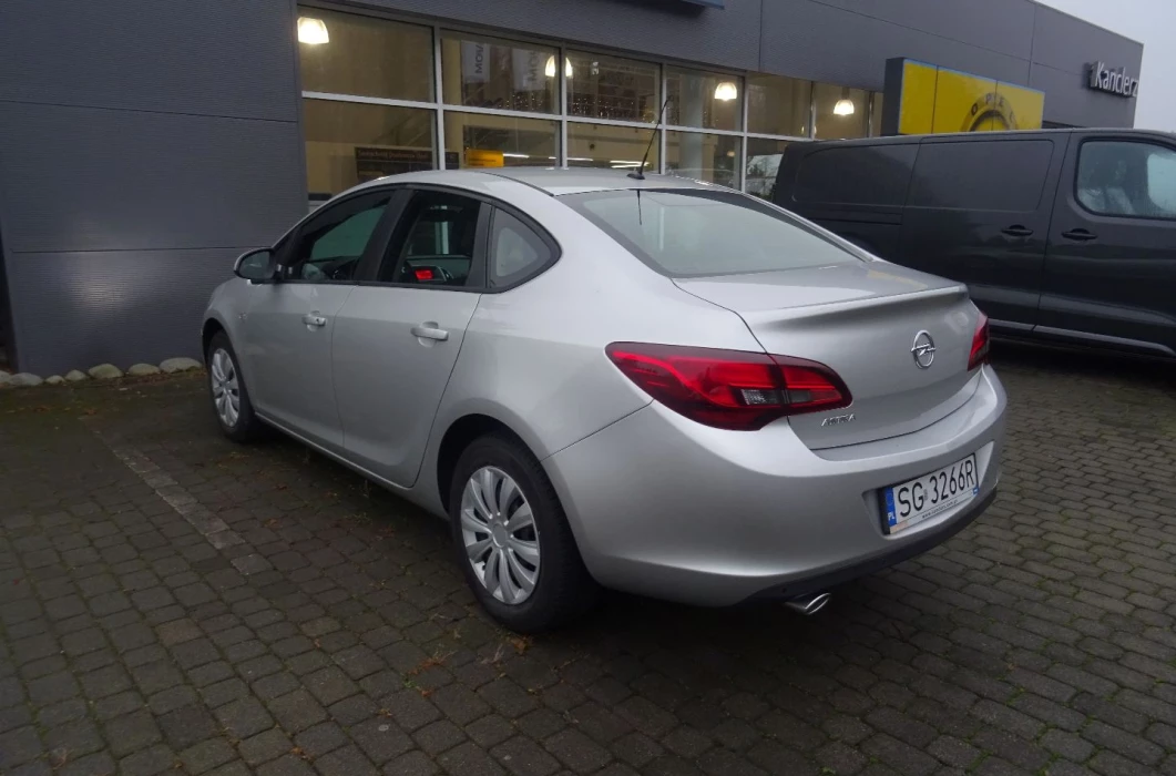 OPEL Astra 1.4 140 KM LPG