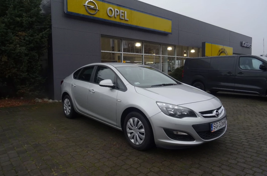 OPEL Astra 1.4 140 KM LPG