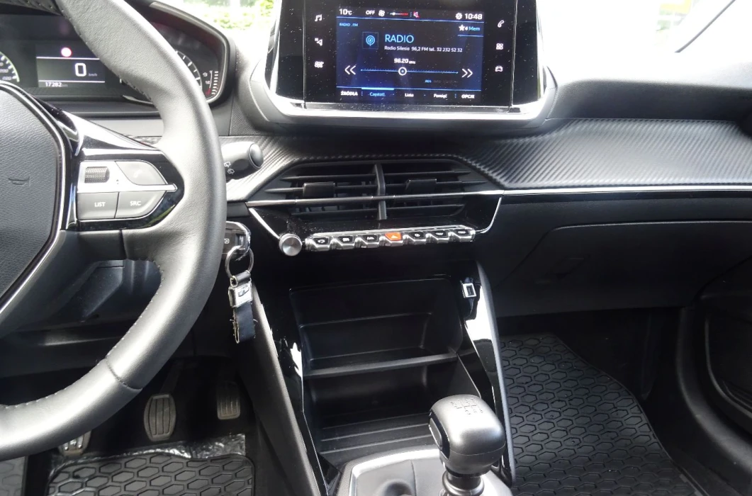PEUGEOT 208 1.2 100 KM