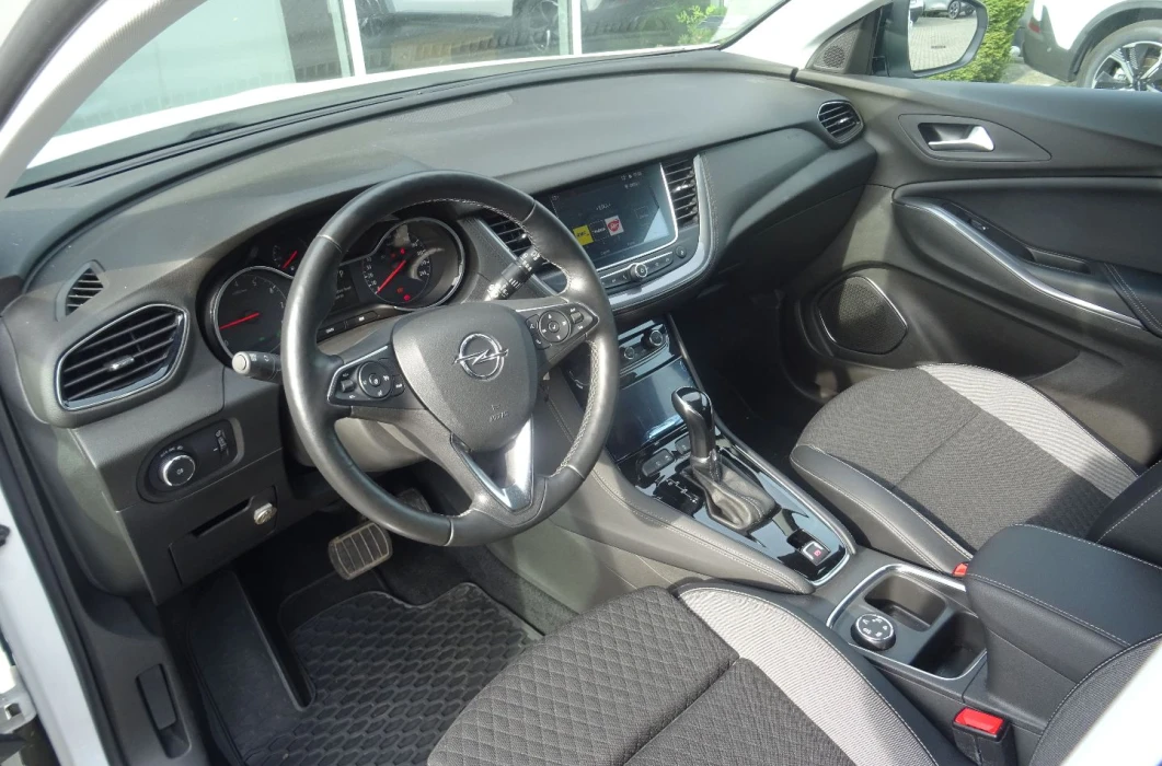 OPEL Grandland 1.2 130 KM AUT ELITE