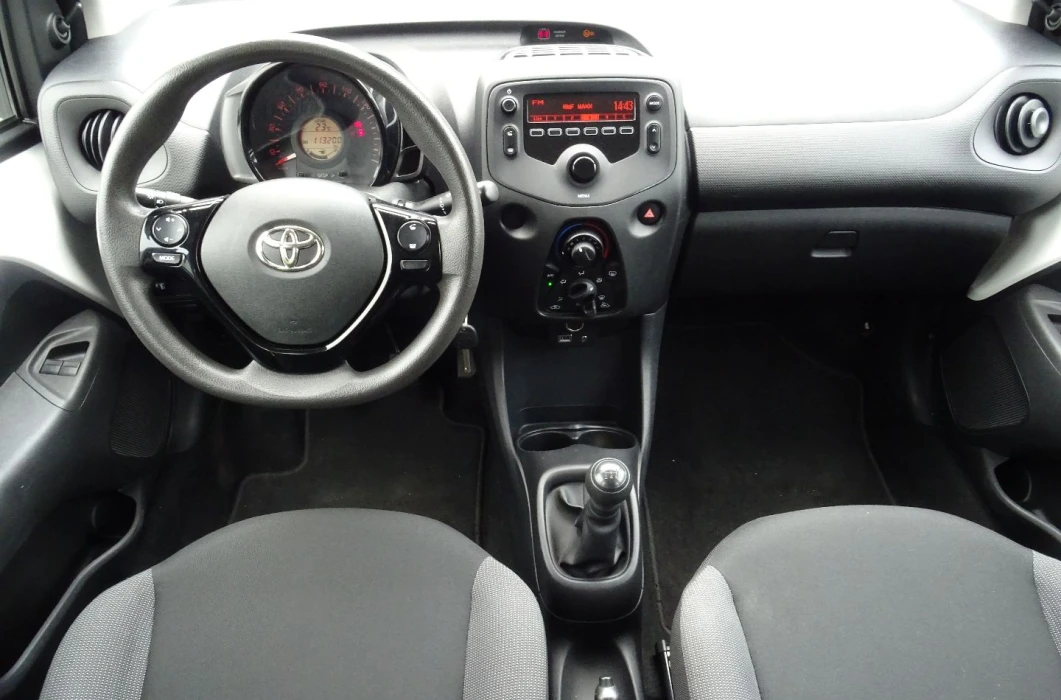 TOYOTA AYGO 1.0 72 KM