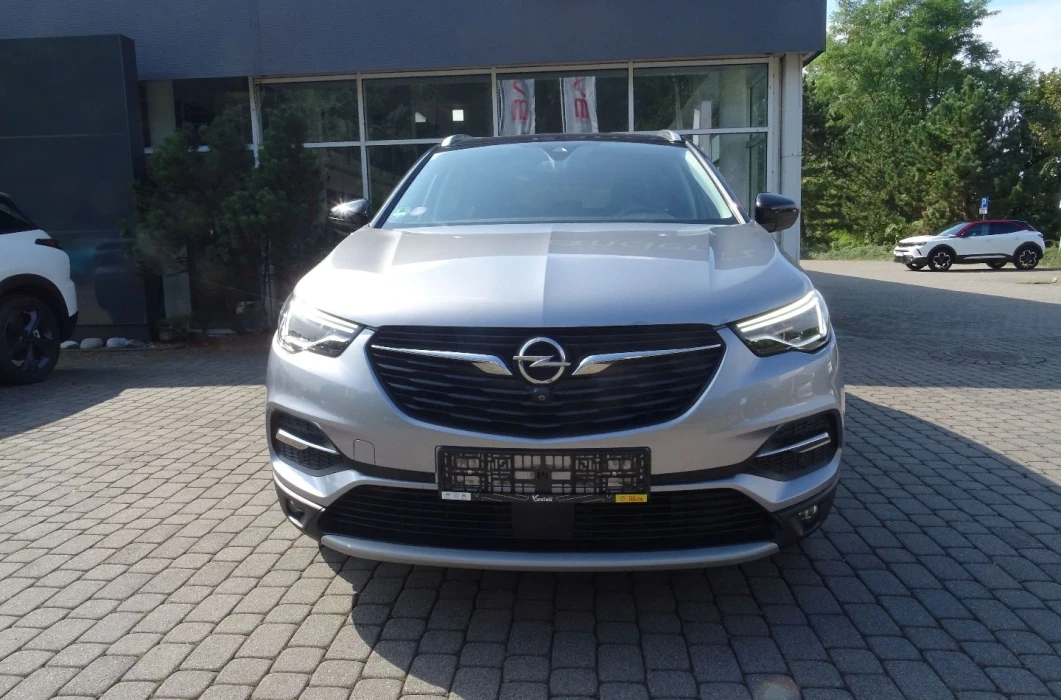 OPEL Grandland 1.2 130 KM 