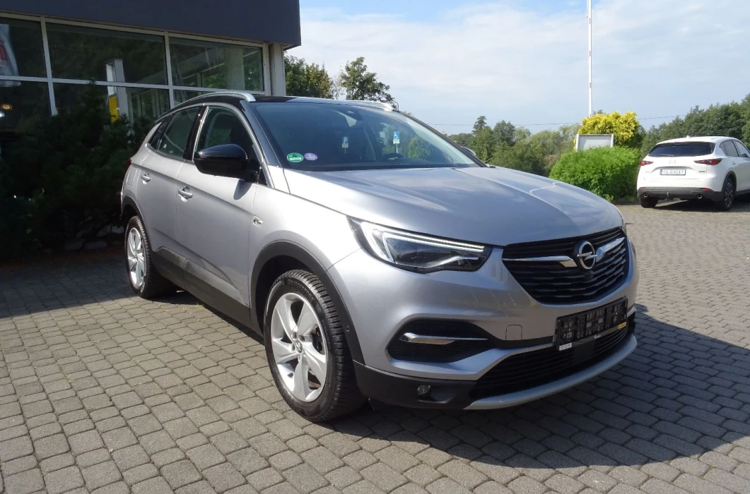 OPEL Grandland 1.2 130 KM 