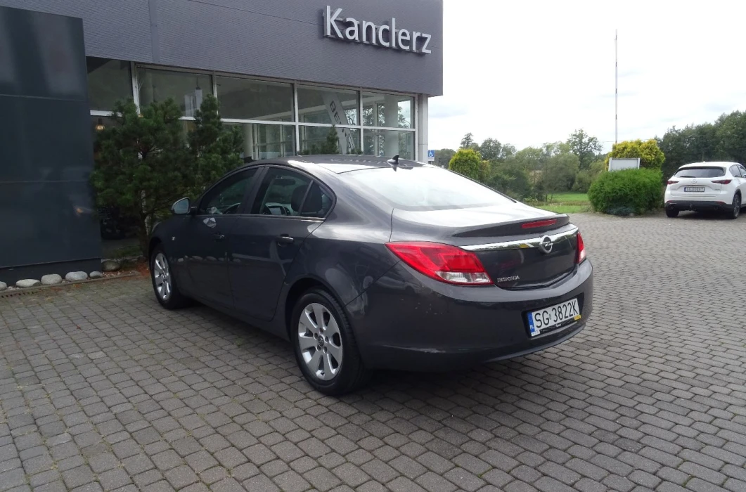 OPEL Insignia 1.8 140 KM