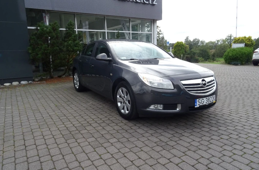OPEL Insignia 1.8 140 KM