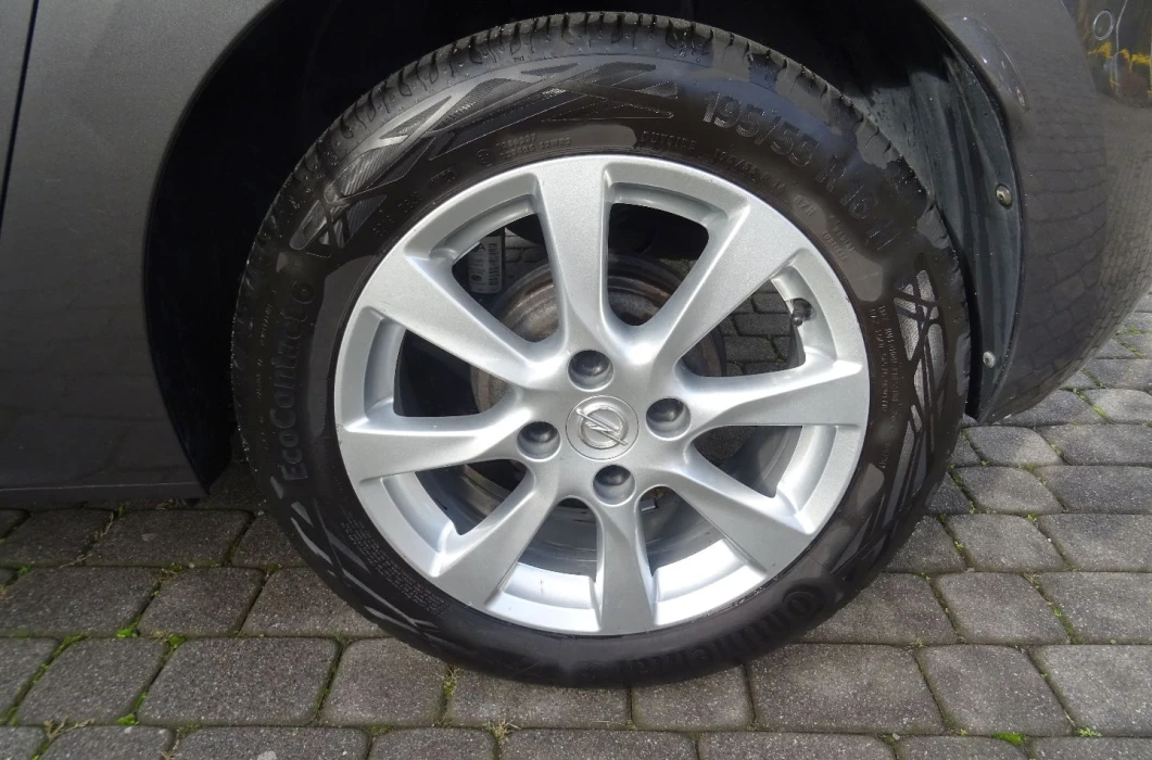 OPEL Corsa 1.2 ELEGANCE 