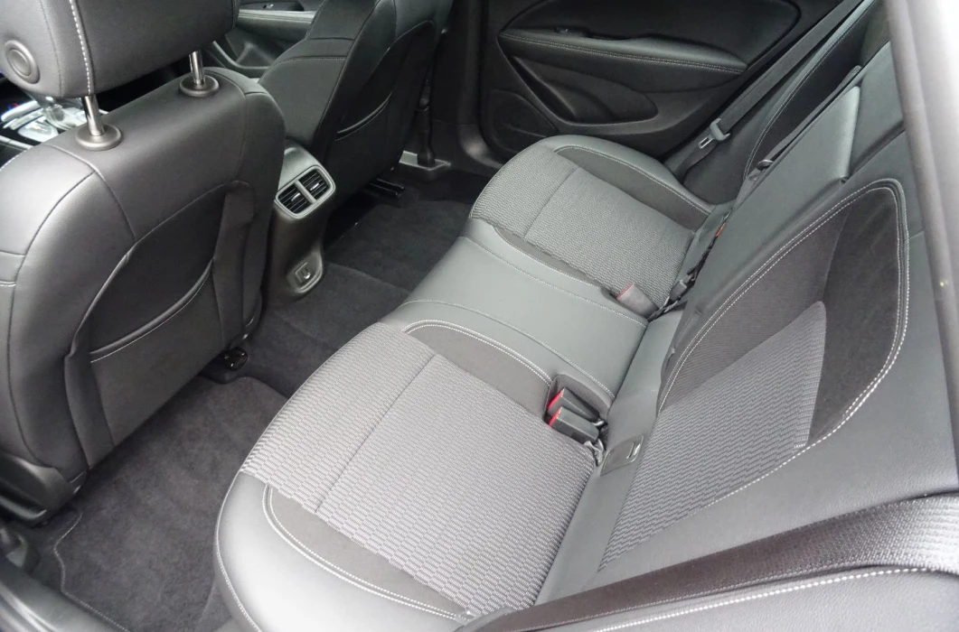 OPEL Insignia 2.0  174 KM