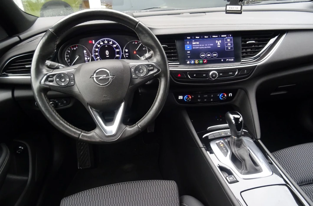 OPEL Insignia 2.0  174 KM