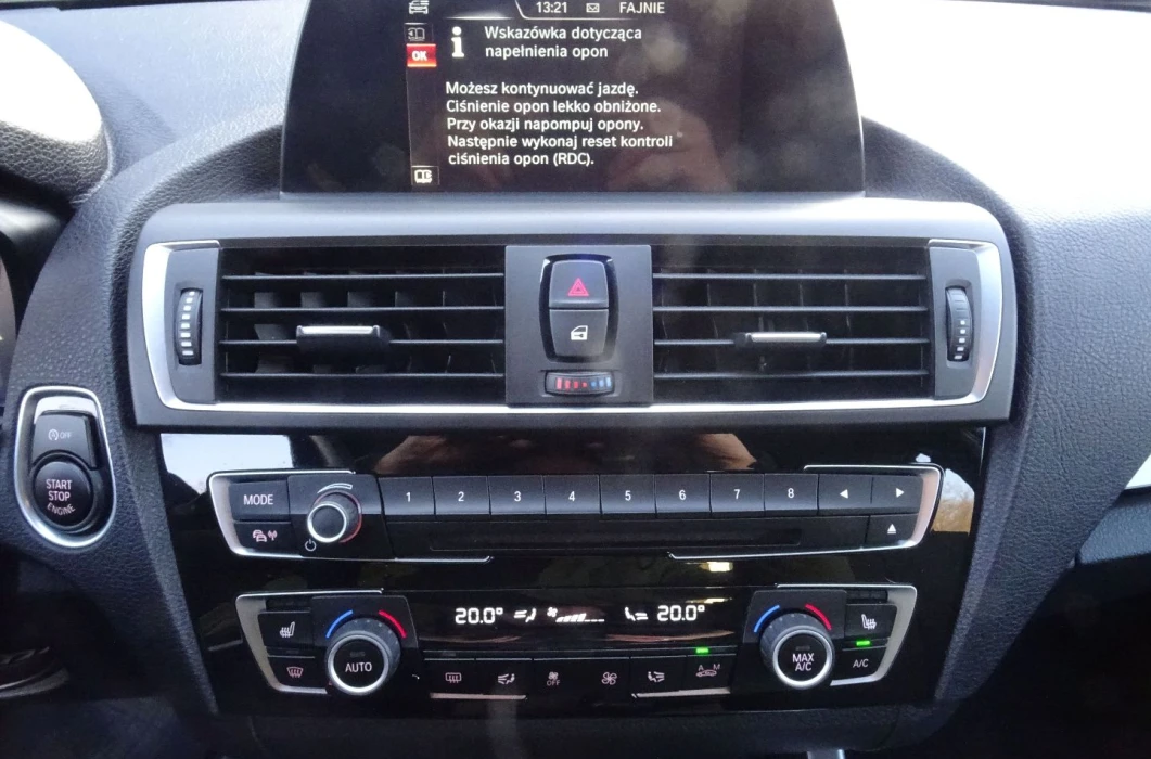 BMW SERIA 1  1.5 109 KM