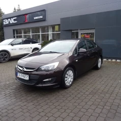 OPEL ASTRA SEDAN 1.4 TURBO