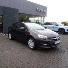 OPEL ASTRA SEDAN 1.4 TURBO