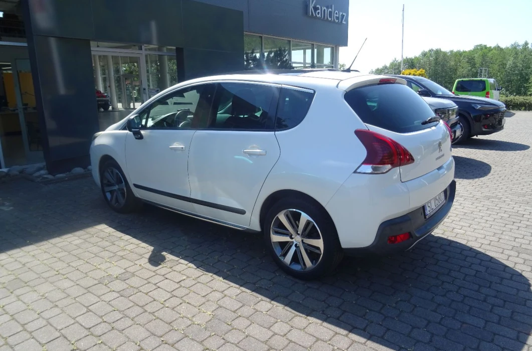 PEUGEOT 3008 1.2 130 KM 