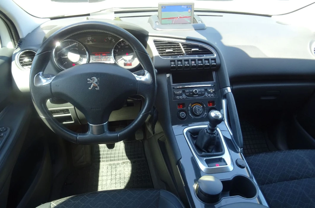 PEUGEOT 3008 1.2 130 KM 