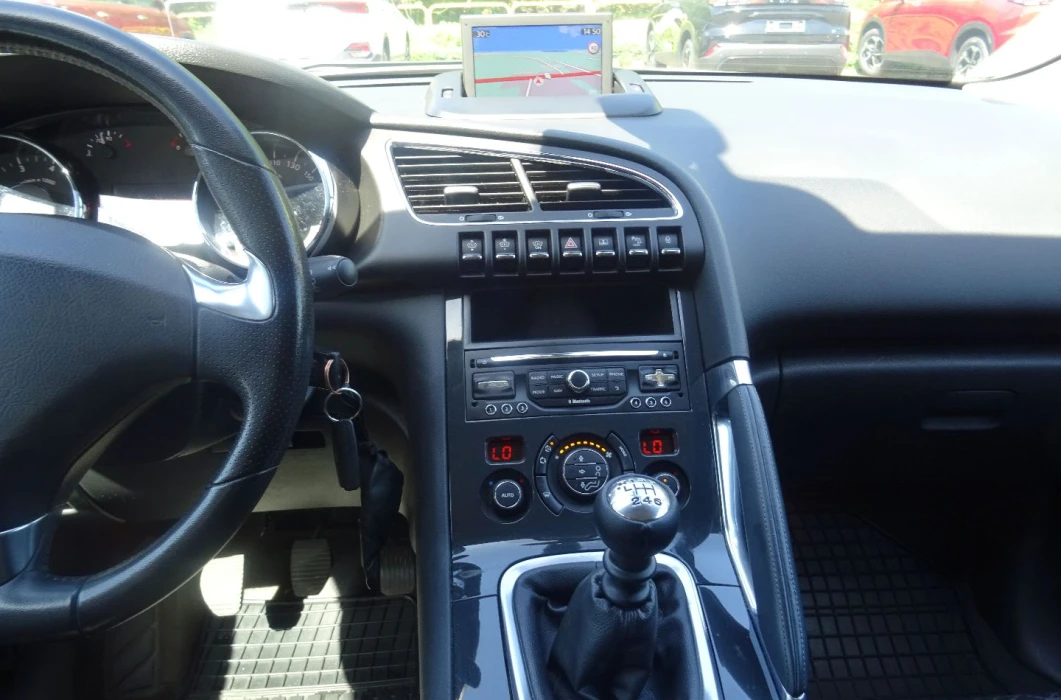 PEUGEOT 3008 1.2 130 KM 
