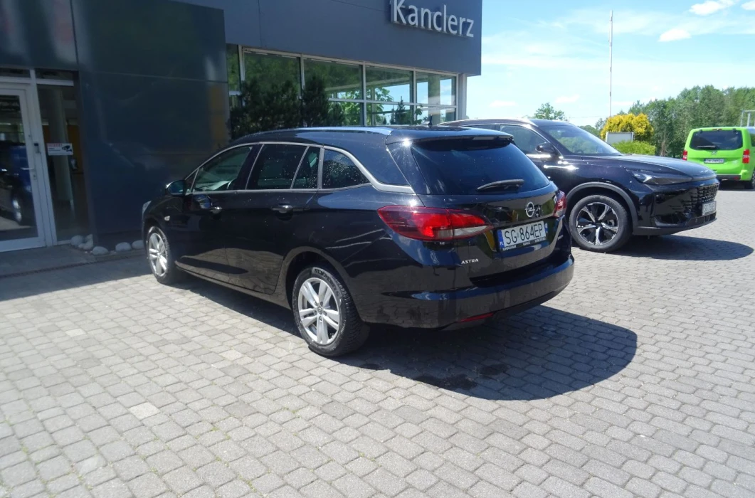 OPEL Astra 1.4 125 KM