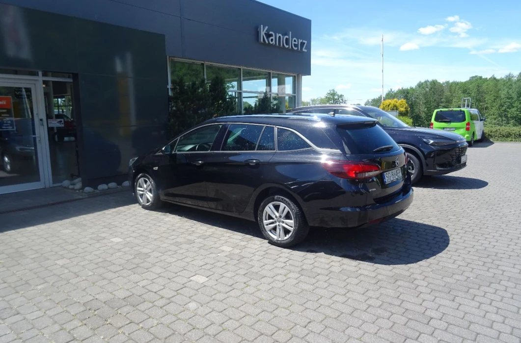 OPEL Astra 1.4 125 KM