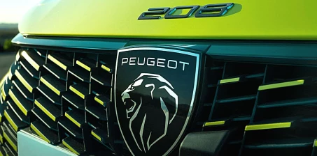 PEUGEOT E-208 elektryzująca radość z jazdy!